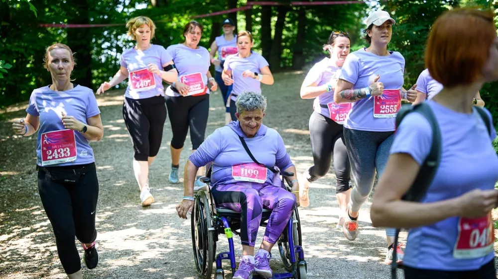 16. dm tek.<br>Park Tivoli, Ljubljana, Slovenija.<br>11.06.2022<br>Foto: &copy; Jure Makovec / dm tek