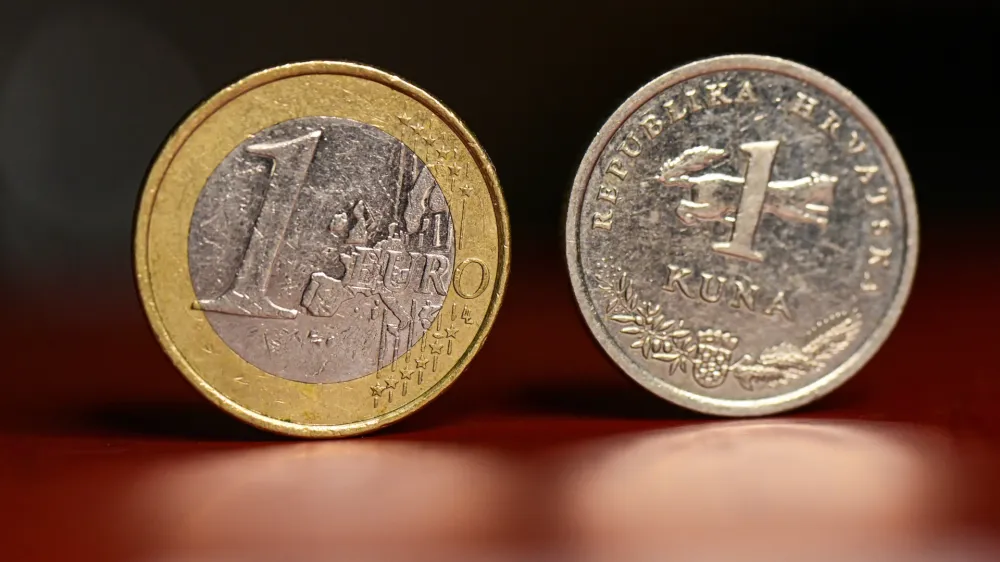 10.02.2022., Zagreb - S povlacenjem kune se krece s danom uvodjenja eura 1.1.2023. Photo: Igor Soban/PIXSELL