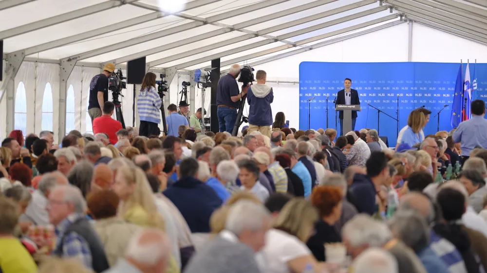 Gorisnica.<br>Govor predsednika NSi Mateja Tonina na taboru stranke.<br>Foto: Sluzba za odnose z javnostmi NSi