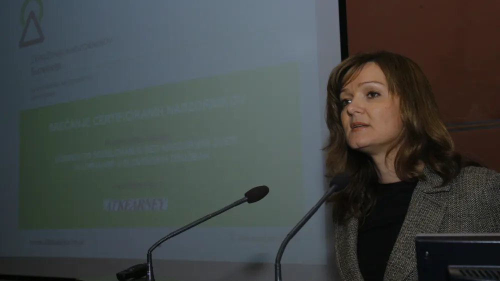 generalna sekretarka ZNS Irena Prijovič - Gospodarska zbornica Slovenije (GZS) - predstavitev &scaron;tudije z naslovom Učinkovito sodelovanje med nadzornimi sveti in upravami v slovenskih družbah - organizirala Združenje nadzornikov Slovenije (ZNS) in A.T. Kearney Svetovanje, //FOTO: Jaka Adamič