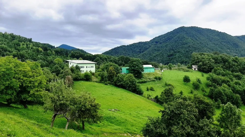 Občina Trbovlje ponovno odvaža odpadke na deponijo Ceroza na Uničnem.