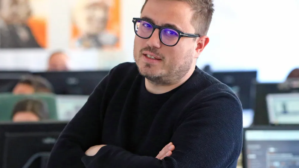 Maribor - Matija StepiĹˇnik, odgovorni urednik Ve&Auml;Ťer - portret