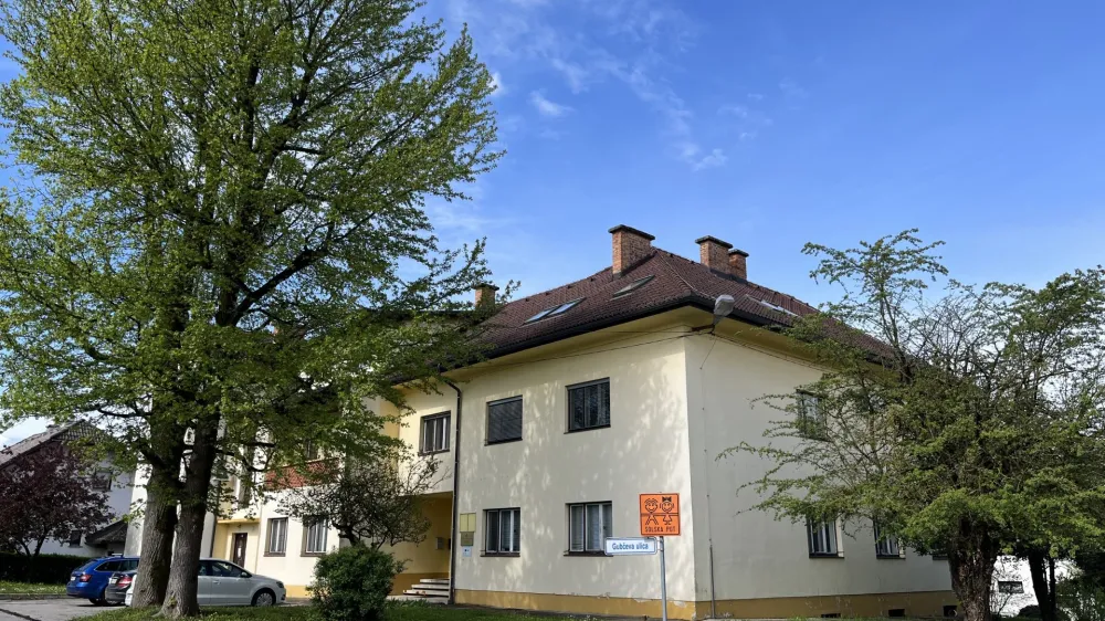 Pisarna lokalne blaginje na Gubčevi ulici 15 na Grmu je odprta ob ponedeljkih, sredah in petkih.