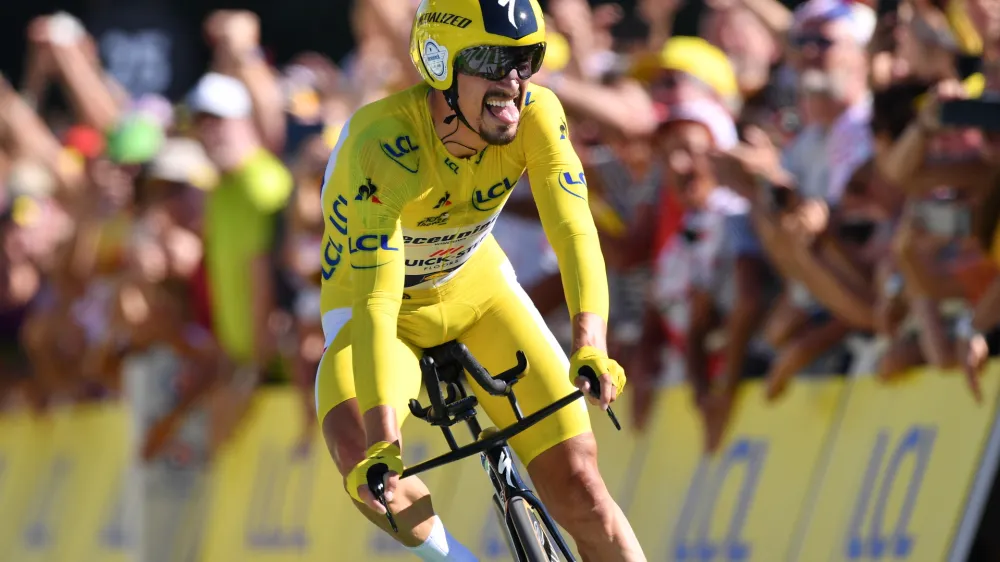 ﻿19 July 2019, France, Pau: French cyclist Julian Alaphilippe of Deceuninck-Quick-Step in action during the thirteenth stage of the 106th edition of the Tour de France cycling race, a 27.2 km individual time trial in Pau. Photo: David Stockman/BELGA/dpa