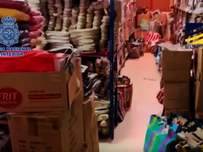 V devet mesecev trajajoči operaciji so aretirali 378 ljudi, zasegli pa dva milijona kosov ponaredkov (oblačil, čevljev, modnih dodatkov), vrednih okoli 87 milijonov evrov. 