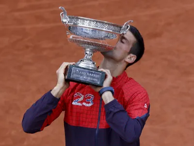 Novak Đoković je v nedeljo  v Parizu osvojil šesti teniški turnir največje četverice od zadnjih osmih, na katerih je nastopil.