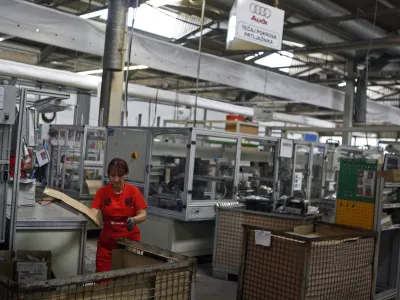 ﻿- CIMOS d.d., avtomobilska industrija, Koper - proizvodnja delov in opreme za motorna vozila, tovarna - //FOTO: Bojan Velikonja