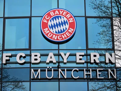 FILED - 24 March 2023, Bavaria, Munich: The Bayern Munich logo can be seen at the club's premises on Saebener street. Bundesliga champions Bayern Munich have been ordered to pay around ˇ200,000 (6,560) to customs for years of unpaid social benefits. Photo: Sven Hoppe/dpa