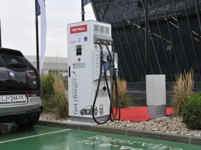 hitra polnilnica za električna vozila