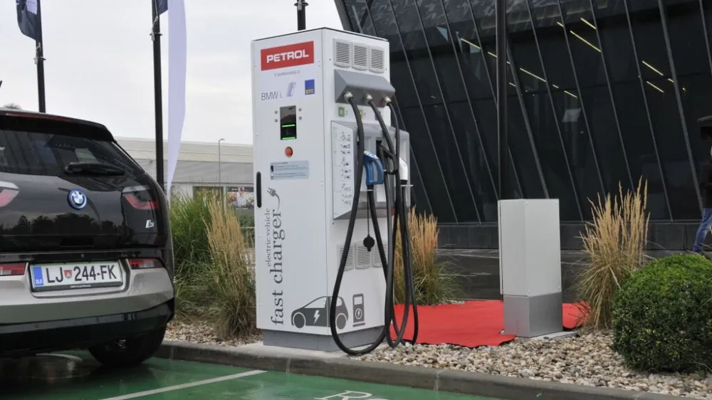 hitra polnilnica za električna vozila