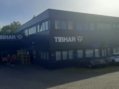 Sedež podjetja Tibhar v Saarbrücknu se vse bolj širi.