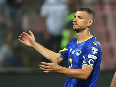Soccer Football - UEFA Euro 2024 Qualifier - Group J - Bosnia and Herzegovina v Luxembourg - Bilino Polje Stadium, Zenica, Bosnia and Herzegovina - June 20, 2023 Bosnia and Herzegovina's Edin Dzeko reacts REUTERS/Amel Emric