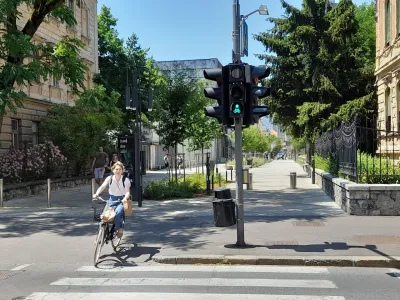 Po novem na križišču Resljeve ceste in Čufarjeve ulice kolesarjem ni več treba sestopati s kolesa.