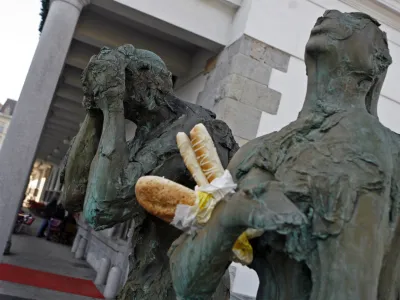 - tematska fotografija - podražitve, kruh- podražitve hrane - dražje cene kruha, mesa in mlečnih izdelkov - draginja - živila - hrana//FOTO: Bojan Velikonja