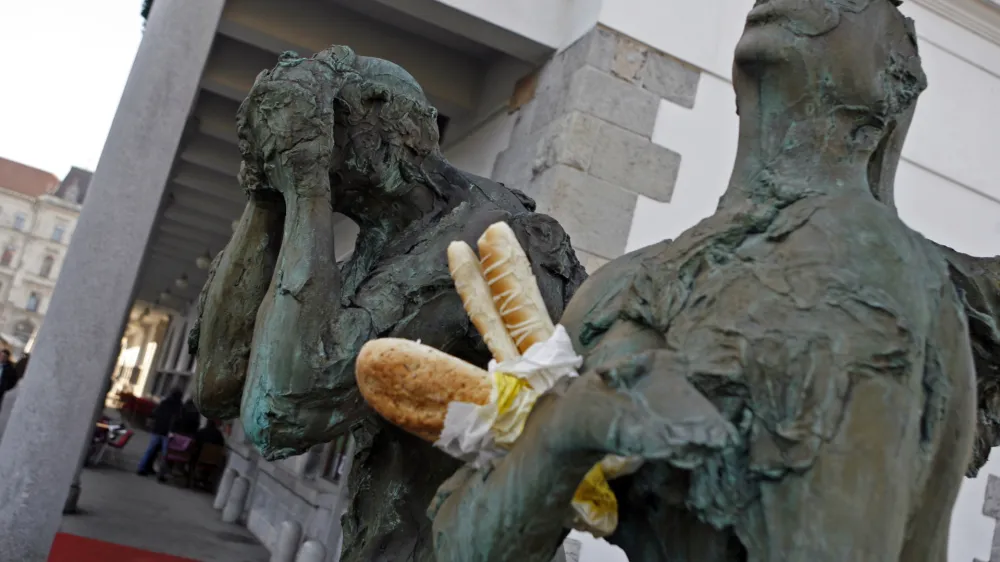 - tematska fotografija - podražitve, kruh- podražitve hrane - dražje cene kruha, mesa in mlečnih izdelkov - draginja - živila - hrana//FOTO: Bojan Velikonja