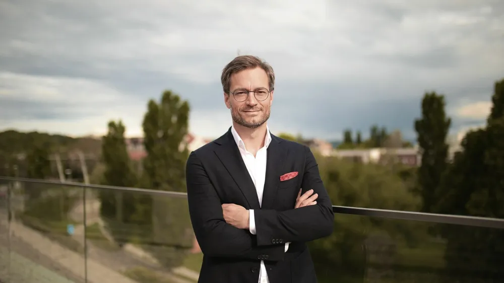 Nevio Medved, dr. med., specialist plastične, rekonstruktivne in estetske kirurgije​, Medved estetika