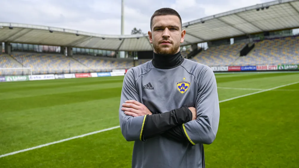 - 19.05.2023 – Žan Vipotnik, profesionalni nogometaš - član nogometnega kluba Maribor in od leta 2023 tudi slovenske nogometne reprezentance - Dnevnikov nogometaš sezone 2022/23 //FOTO: Nik Erik Neubauer