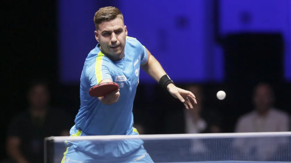 Deveti igralec sveta Darko Jorgić je dodobra napolnil dvorano Tivoli, zaupanje navijačev pa je upravičil z zmago proti Špancu Alvaru Roblesu. F Nik Erik Neubauer