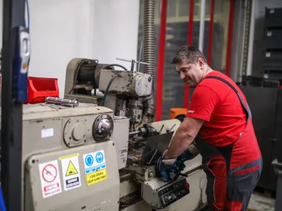 - 28.10.2022 – Zlata gazela 2022 - Podjetje PIŠEK - VITLI KRPAN, proizvodnja kmetijskih in gozdarskih strojev, d.o.o., Jazbina 9A, Šmarje pri Jelšah //FOTO: Bojan VelikonjaOPOMBA: INTERVJU ZA OBJEKTIV 2022