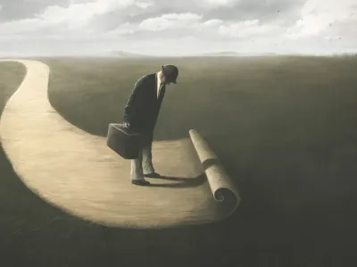 Večini kandidatov je potrebno pomagati tudi pri dvigu samopodobe in samozavesti, saj je odpustitev mnogokrat povezana z osebnostno krizo in stisko. Kandidat v »krču« je namreč premalo aktiven in odziven in lahko zaradi tega spregleda dobro novo priložnost na trgu dela ali pa pride na razgovor nepripravljen oziroma ne kaže svojega pravega obraza.