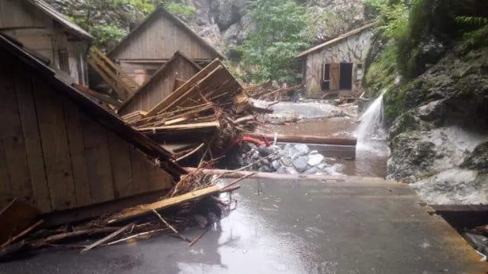Močne padavine so znova po&scaron;kodovale partizansko bolnico Franja.