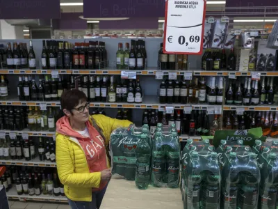 Opčine – trgovina Conad - 07.04.2023 – ITALIJA – cenejše nakupovanje hrane čez mejo - //FOTO: Jaka Gasar