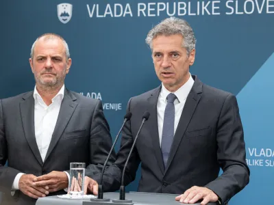 Ljubljana, Vlada.<br>Izjava po sestanku predsednika vlade Roberta Goloba s predstavniki obcin.