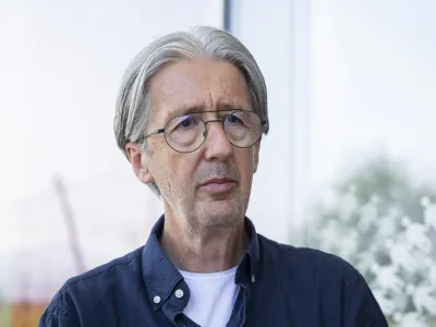 Ljubno, Rastke.<br>Drzavni sekretar za koordinacijo ukrepov in aktivnosti za obnovo po poplavah Bostjan Sefic si je ogledal naselje Rastke v obcini Ljubno.<br>Drzavni sekretar za koordinacijo ukrepov in aktivnosti za obnovo po poplavah Bostjan Sefic.