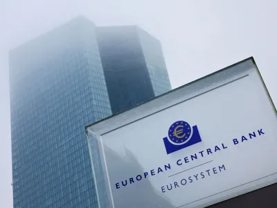 FILE PHOTO: The building of the European Central Bank (ECB) is seen amid a fog before the monthly news conference following the ECB's monetary policy meeting in Frankfurt, Germany December 15, 2022. REUTERS/Wolfgang Rattay/File Photo