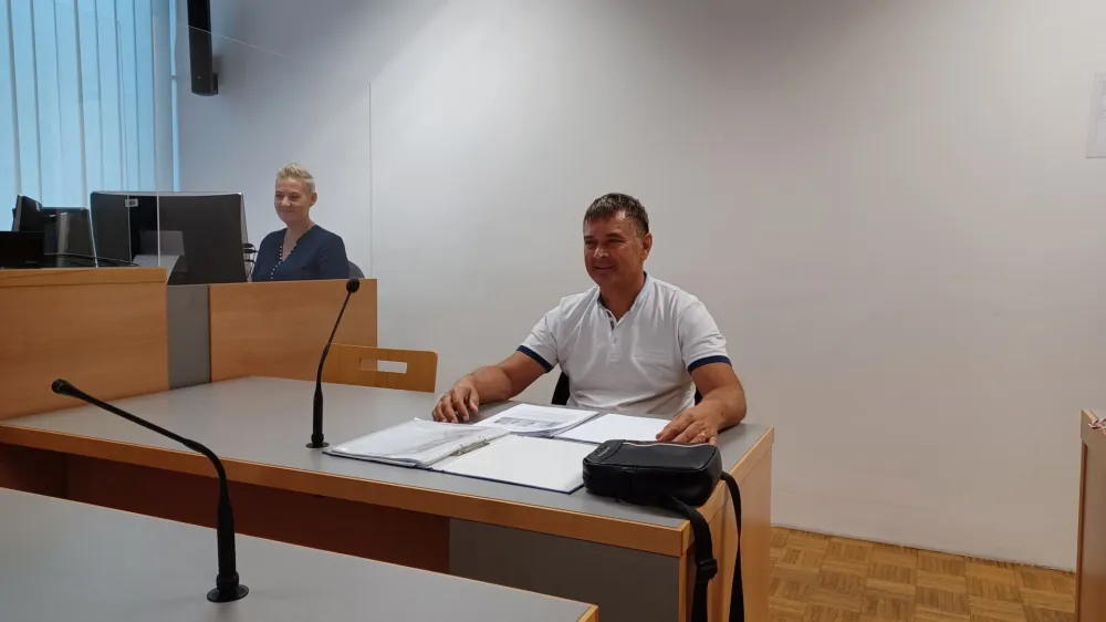 Poskus poravnave med sindikalistom Gvidom Novakom (na fotografiji) in Jadranko Juras, ki jo je na sodišču zastopal pooblaščenec Dino Bauk, ni bil uspešen. 