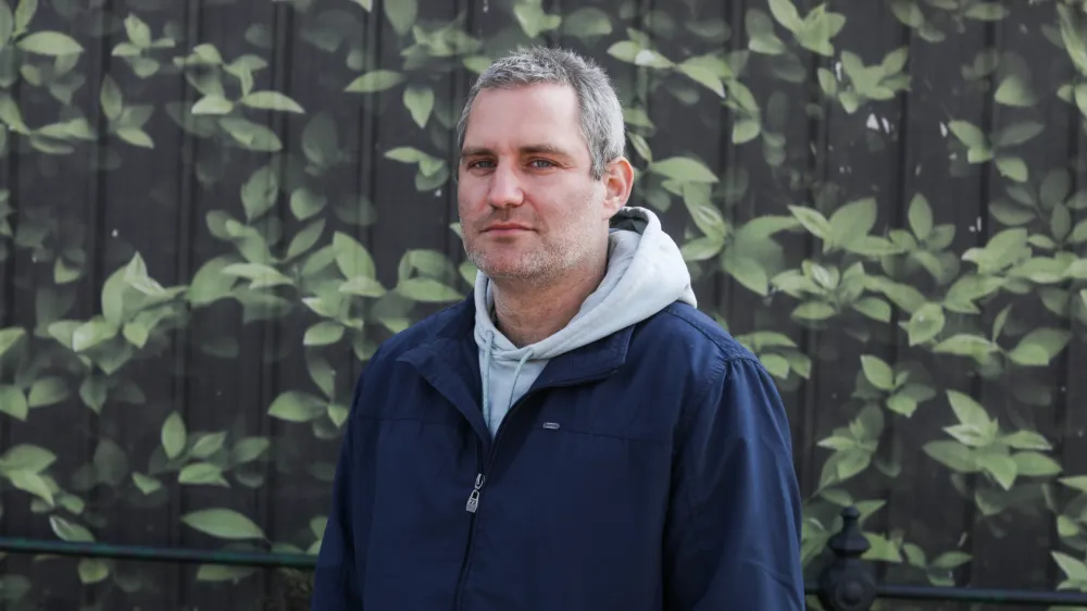 - 07.03.2022 - Andrej Gnezda, filozof, teolog in okoljvarstvenik - vodja projektov pri Slovenski fundaciji za trajnostni razvoj UMANOTERA //FOTO: Bojan VelikonjaOPOMBA: INTERVJU ZA OBJEKTIV 2022