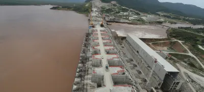 Skoraj deset let je trajala gradnja jezu, ki že leta skrbi za napetosti v državah ob Nilu.