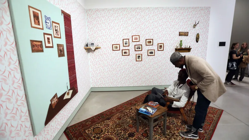 - 14.09.2023 – Cukrarna - 35. Grafični bienale Ljubljana 2023 - ogled bienalskih razstavišč za predstavnike medijev pred uradnim odprtjem //FOTO: Tomaž Skale