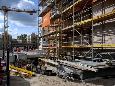 19 September 2023, Berlin: A view of the construction site of the Vonovia Holzbauquartier project in Berlin Kaulsdorf. Photo: Britta Pedersen/dpa