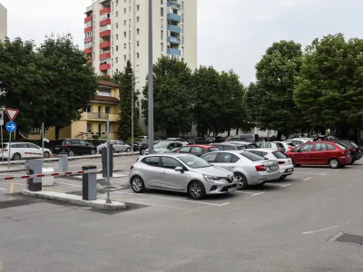 Na parkiri&scaron;ču pri tržnici bo treba plačati parkirnino vsak dan med 7. in 17. uro, tudi ob sobotah, nedeljah in praznikih.&nbsp;