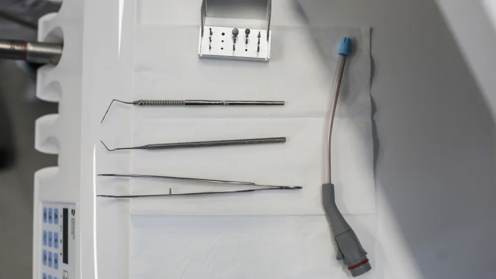 - simbolična fotografija - dentalna medicina - zobna medicina - zobozdravstvo -- 19.01.2023 – Medicinska fakulteta Univerze v Ljubljani (MF UL) - novi Center za učenje kliničnih veščin za področje dentalne medicine (CUKV-DM), Corytkova ulica 2 //FOTO: Bojan Velikonja