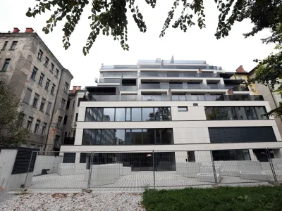 Petsobno stanovanje v poslovno-stanovanjski stavbi Dalmatinka nasproti City hotela stane kar 4,63 milijona evrov. Foto: Tomaž Skale