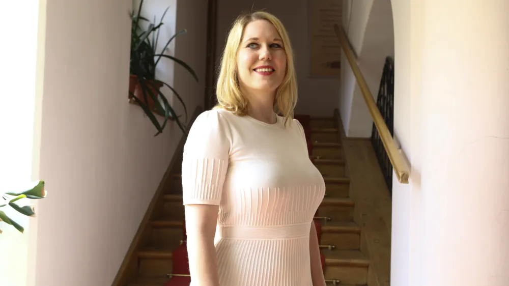 Nina Krajnik, kandidatka za predsednico republike<br><br>- 27.06.2022 - Predsedni&scaron;ke volitve 2022 - novinarska konferenca s predstavitvijo kandidature psihoanalitičarke in doktorice filozofije Nine Krajnik za predsednico republike<br><br> <br>//FOTO: Luka Cjuha