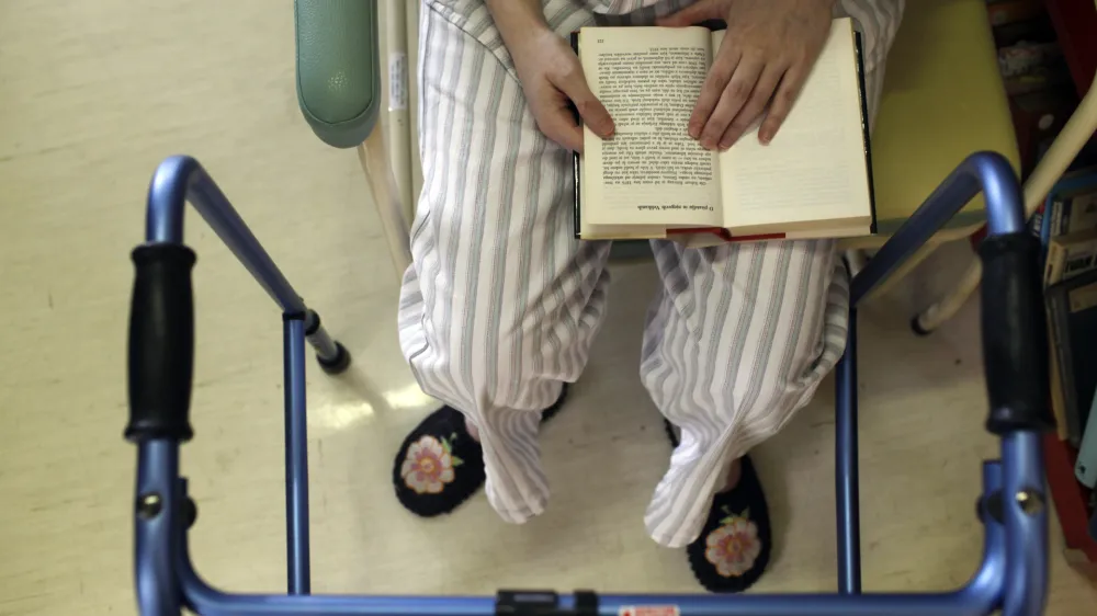 Okrevanje prebivalcev otežuje tudi premalo dostopna rehabilitacija. Fotografija je simbolična.&nbsp;