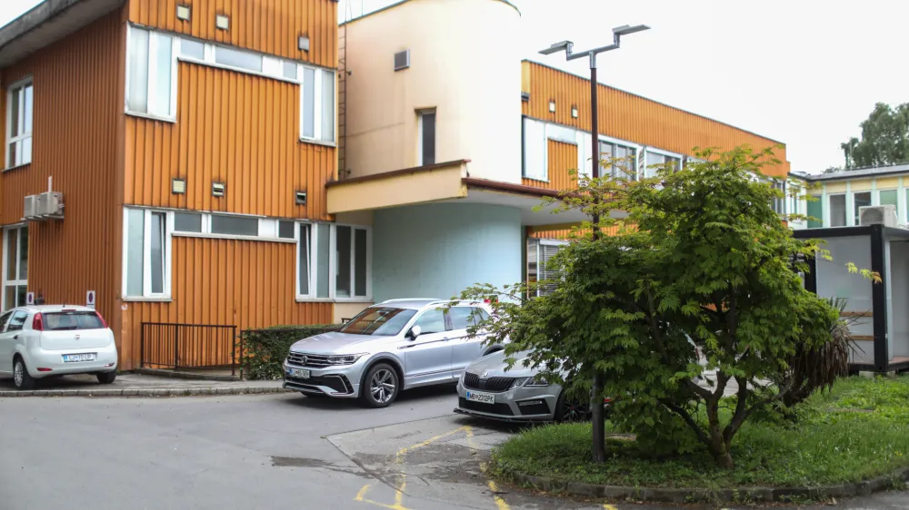 Zdravstveni dom Domžale &scaron;iri področja pediatrije, otro&scaron;kega zobozdravstva in zobozdravstva za odrasle.