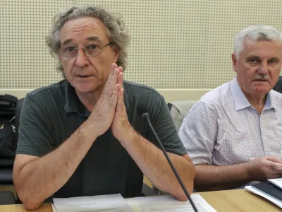 Branimir Štrukelj, Frančišek Verk- 18.7.2022 - Srečanje vladne pogajalske skupine in pogajalske skupine reprezentativnih sindikatov javnega sektorja//FOTO: Jaka Gasar