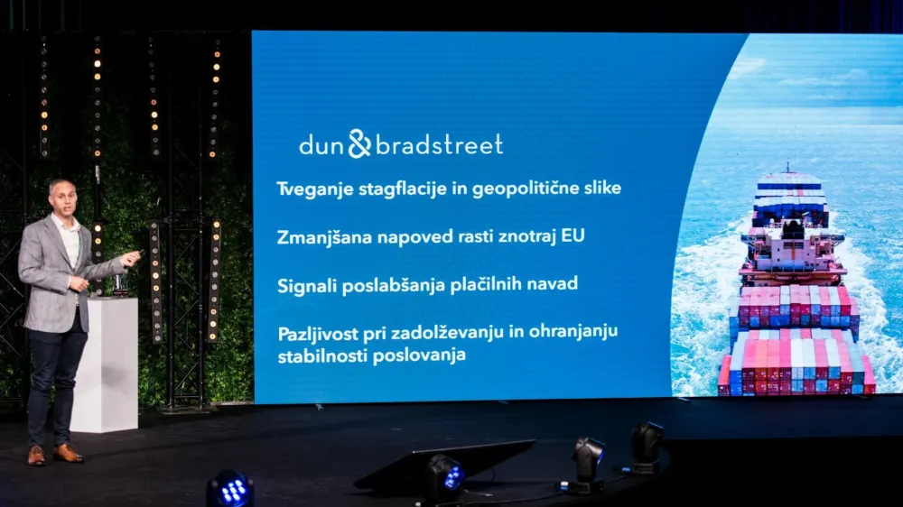 Marko Srabotnik, direktor podpore poslovanju za regijo Centralna Evropa pri Dun & Bradstreet, na letošnjem kongresu Združenja manager. F Eva Križaj