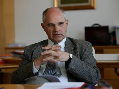 Nekdanji ustavni sodnik in generalni državni tožilec Zvonko Fišer je eden izmed štirih članov novega državnotožilskega sveta, ki jih je izvolil državni zbor.
 