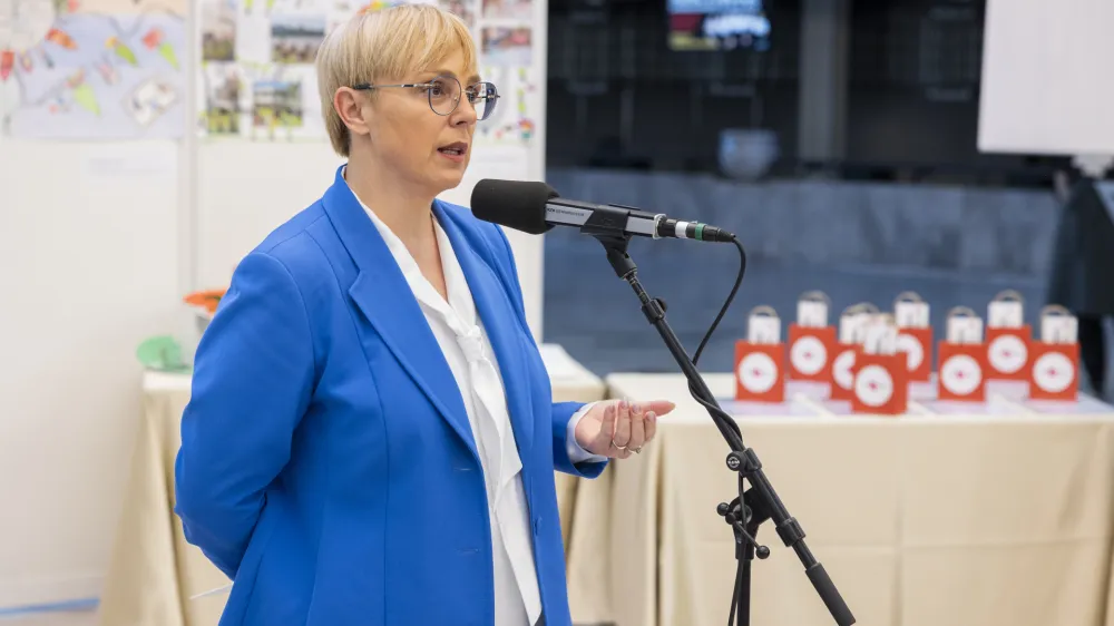 Ljubljana, Cankarjev dom.<br>Podelitev nagrad izbranim solam in vrtcem, ki so sodelovali na arhitekturnem natecaju v okviru Vseslovenskega dneva habitata 2023.<br>Predsednica republike Natasa Pirc Musar.