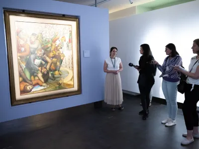 Tina Fortič Jakopič- 13.06.2023 – Voden ogled razstave Kruha in iger: Slikarstvo Toneta Kralja (1941-1945) za predstavnike medijev; Muzej novejše in sodobne zgodovine Slovenije.//FOTO: Nik Erik Neubauer