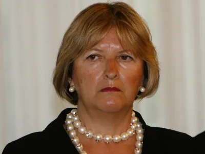 nova veleposlanica RS v Indiji Darja Bavdaž Kuret- 26.8.2013 - predsednik republike sprejel in nagovoril kandidate za veleposlanike in novoimenovane veleposlanike RS pred odhodom v tujino; diplomacija - diplomati - slovenski veleposlaniki//FOTO: Tomaž Skale