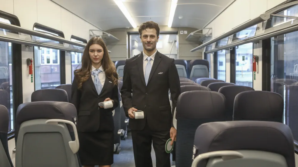 08.12.2023 - novinarska konferenca Slovenskih železnic, na kateri bodo predstavili nove uniforme osebja; Železniški muzej SŽ - Slovenske železniceFOTO: Luka Cjuha