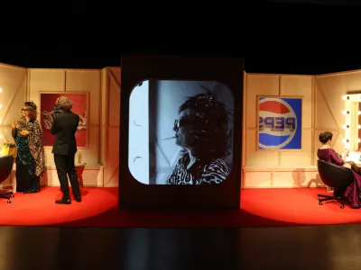 Kaj se je zgodilo z Bette Davis in joan Crawford? Foto Barbara 