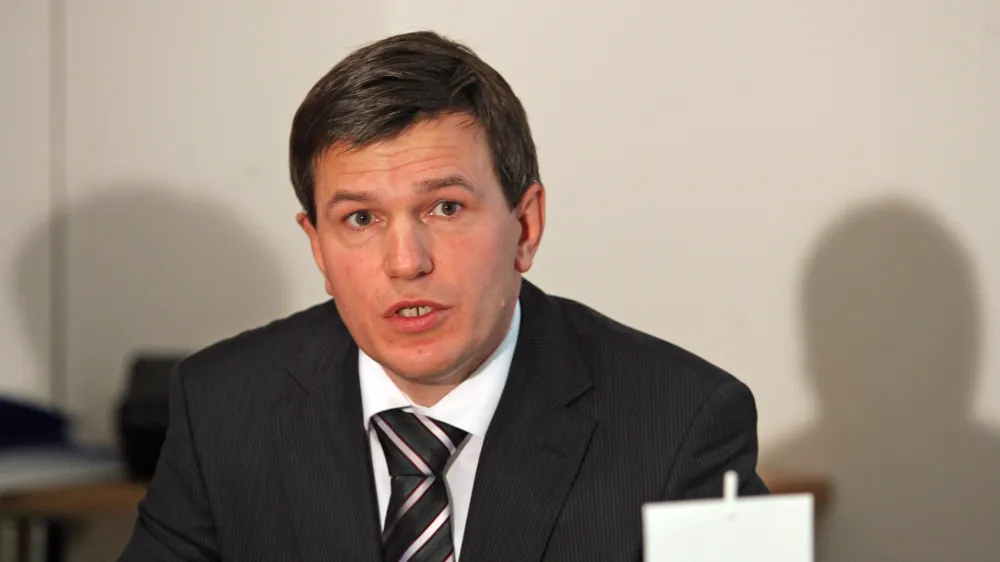 predsednik upravnega odbora SOD Uro&scaron; Rotnik,- Slovenska od&scaron;kodninska družba (SOD) - predstavila poslovanje v letu 2009 in načrte za 2010///FOTO: Luka Cjuha