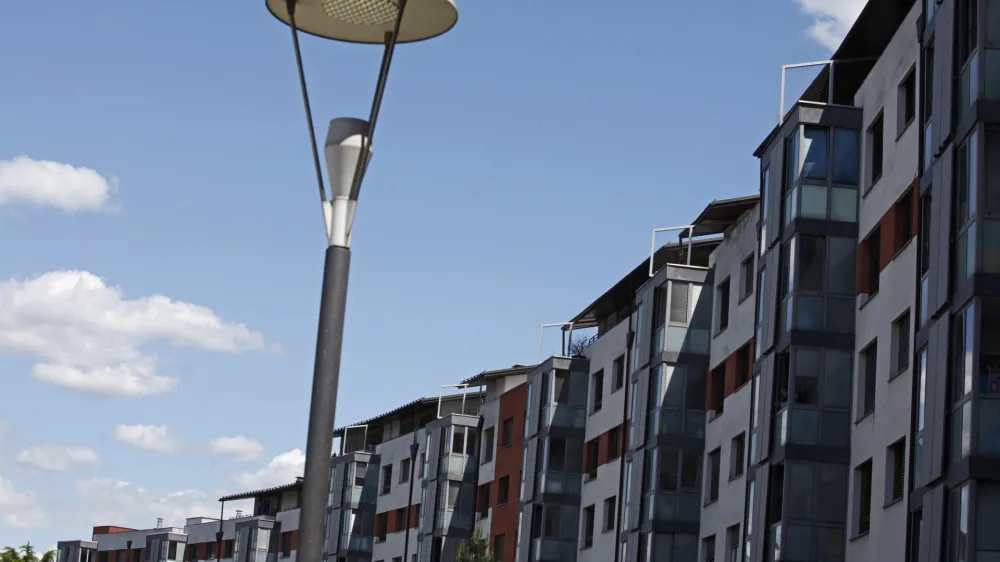 - stanovanjsko naselje Nove Poljane - neprofitna stanovanja - Javni stanovanjski sklad Mestne občine Ljubljana (MOL)//FOTO: Luka Cjuha